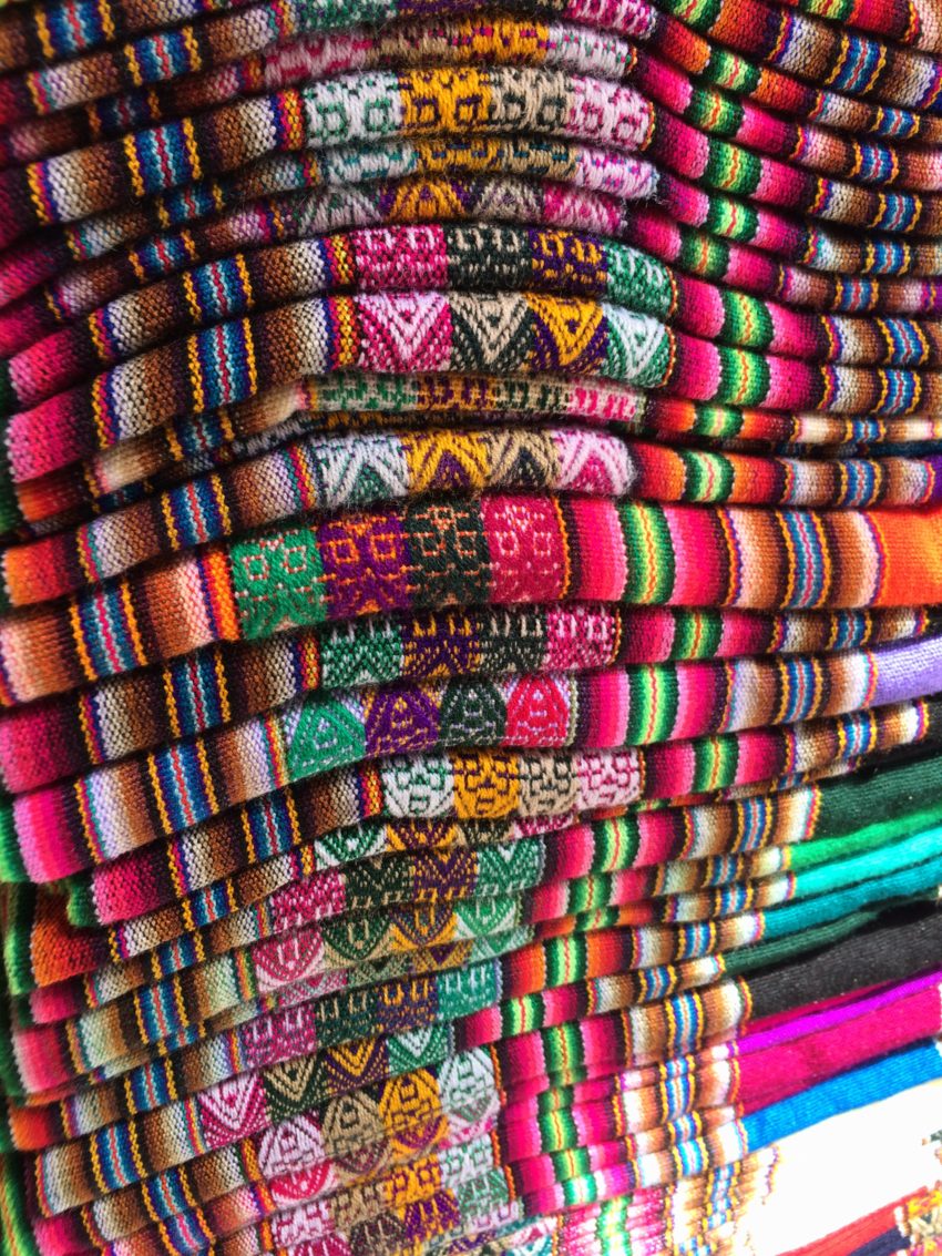 Woven Blankets, Lima Pereu